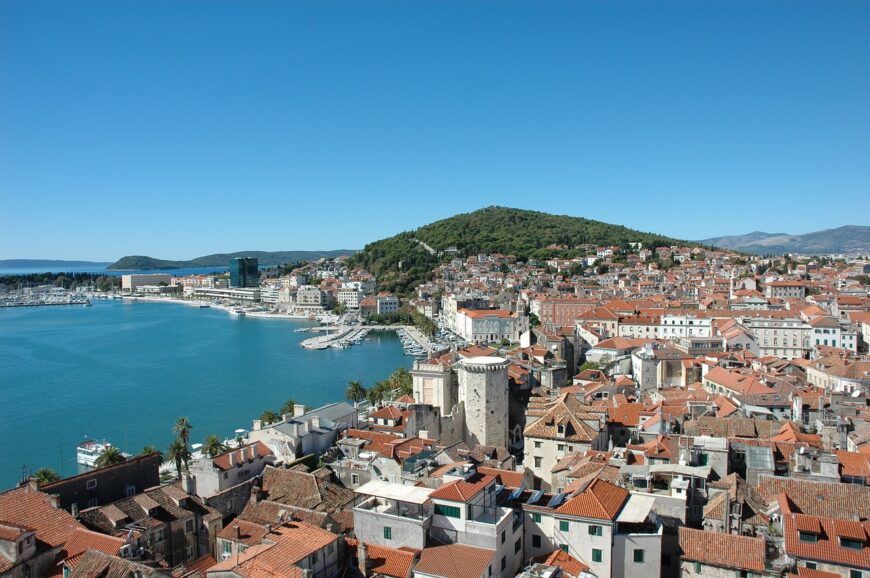 SPLIT